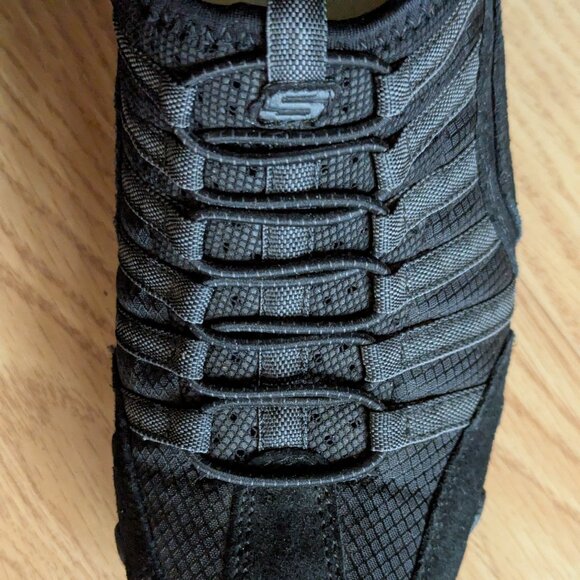 Scechers Slip-Ons - Picture 5 of 6